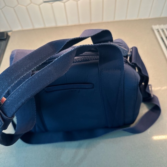 Danger Dover LANDON NEOPRENE CARRYALL BAG Small Navy - Picture 7 of 10